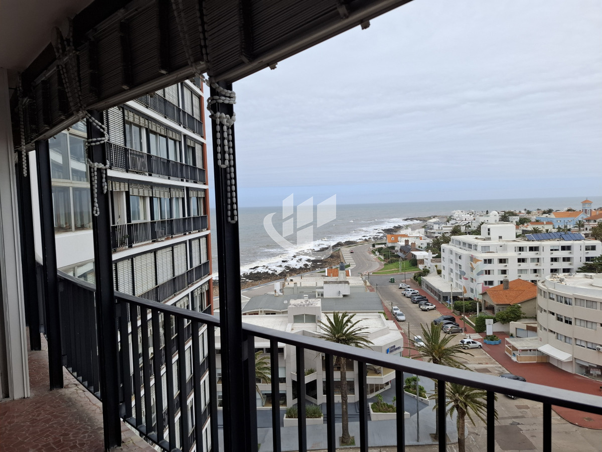 Apartamento ID.1506 - Venta apartamento,2 dormitorios,vista a punta del Este.