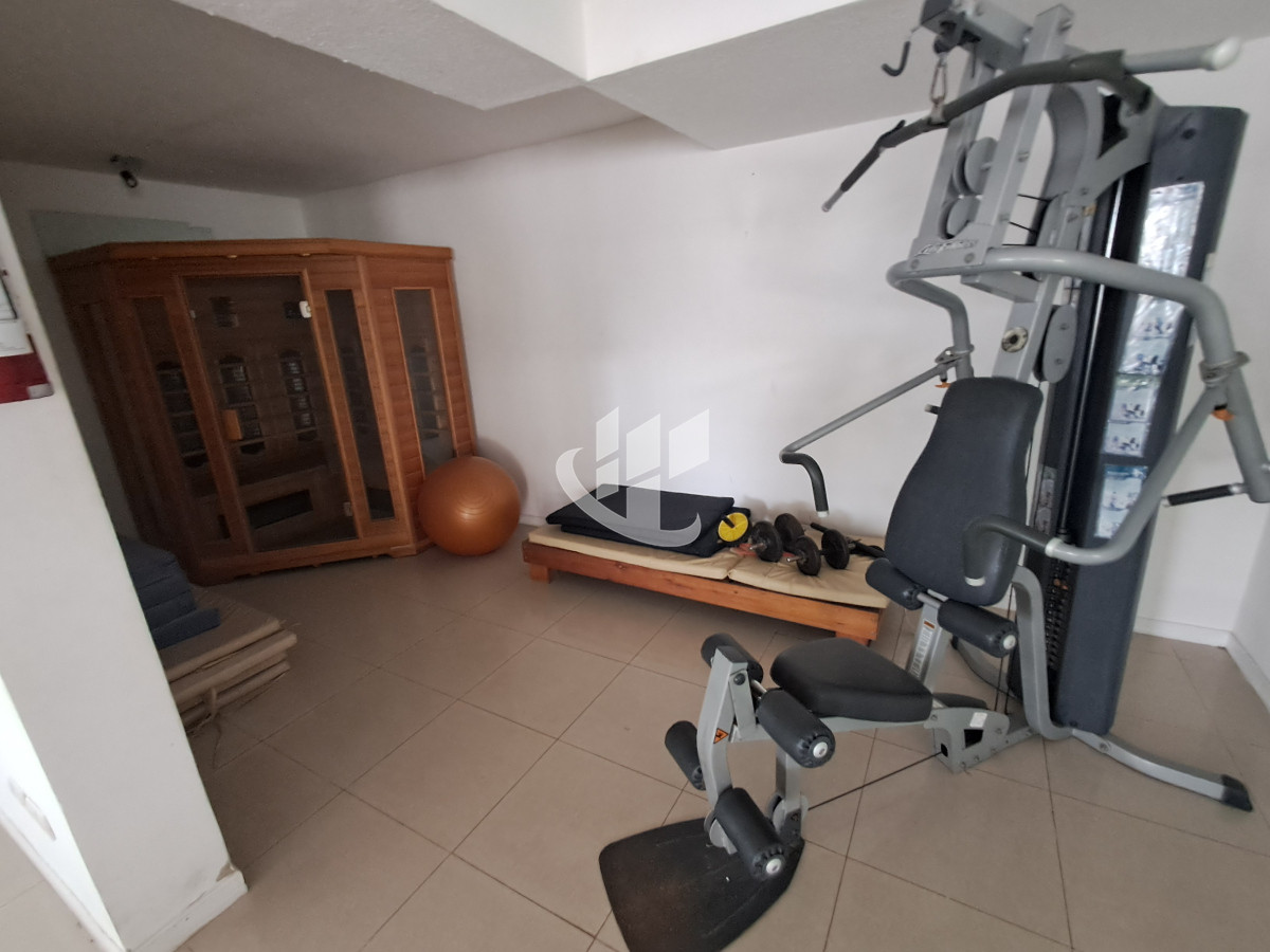 Apartamento ID.1753 - PUNTA DEL ESTE MANSA ZONA ENJOY 1 DORMITORIO BALCON COCHERA PISCINA