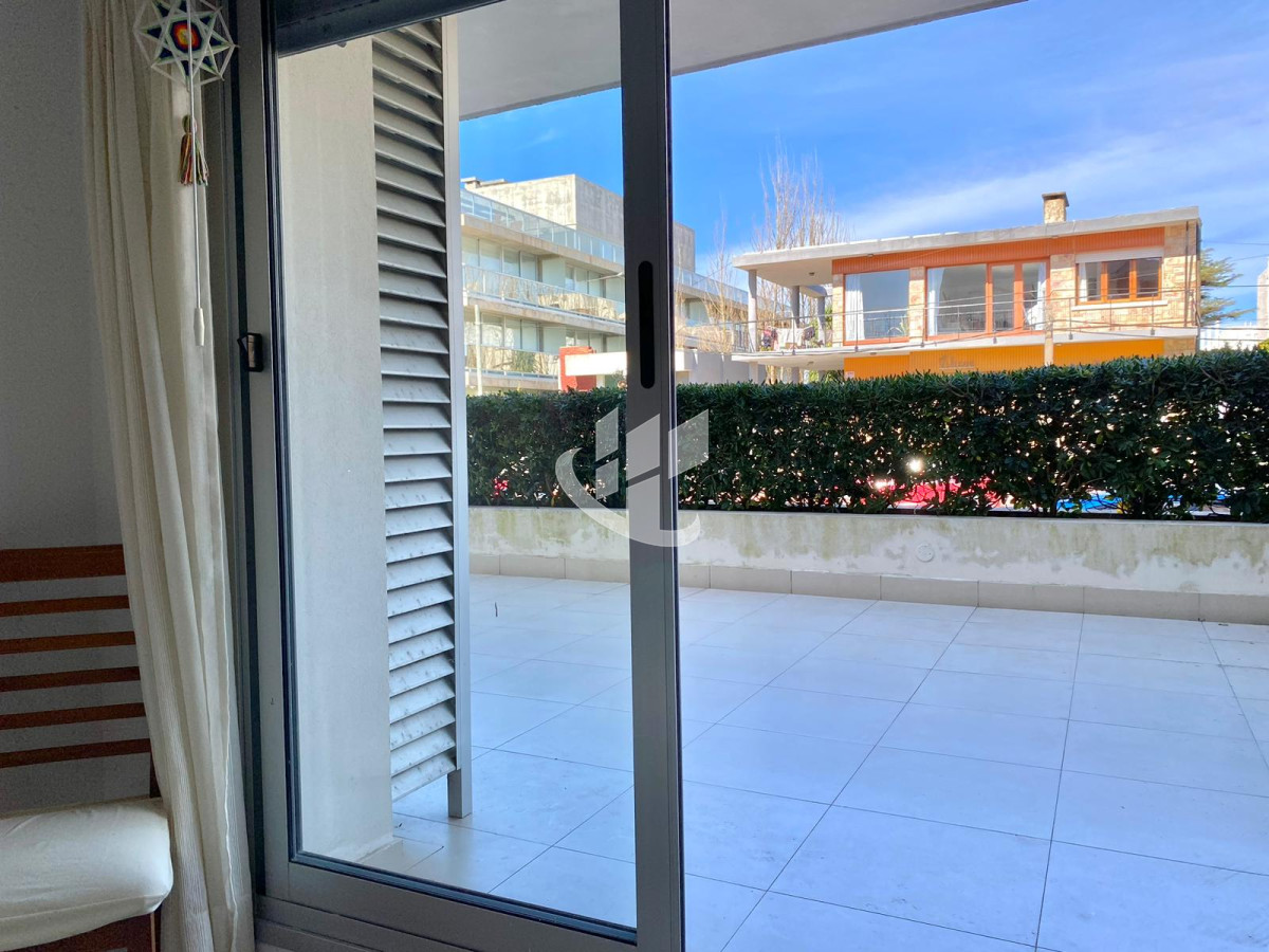 Apartamento ID.1224 - Venta departamento 2 dormitorios en Península, Punta del Este 
