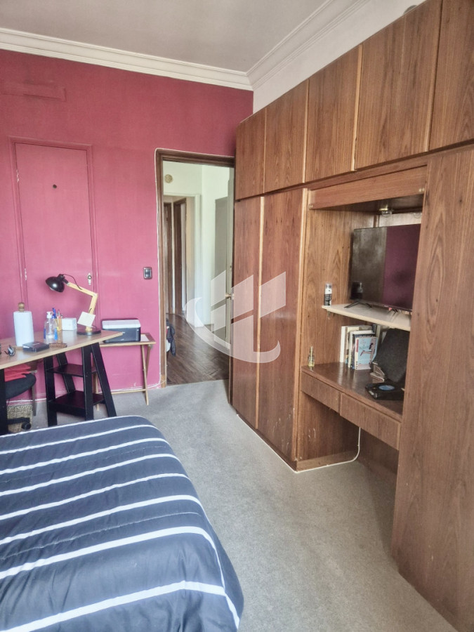 Apartamento ID.2248 - Apartamento en venta de 3 dormitorios, 2 baños y garaje en Tres Cruces