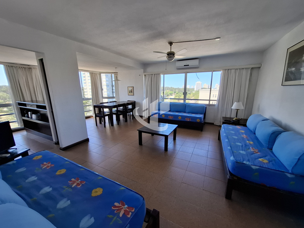 Apartamento ID.1542 - Venta apartamento 2 dormitorios, Roosevelt, Punta del Este