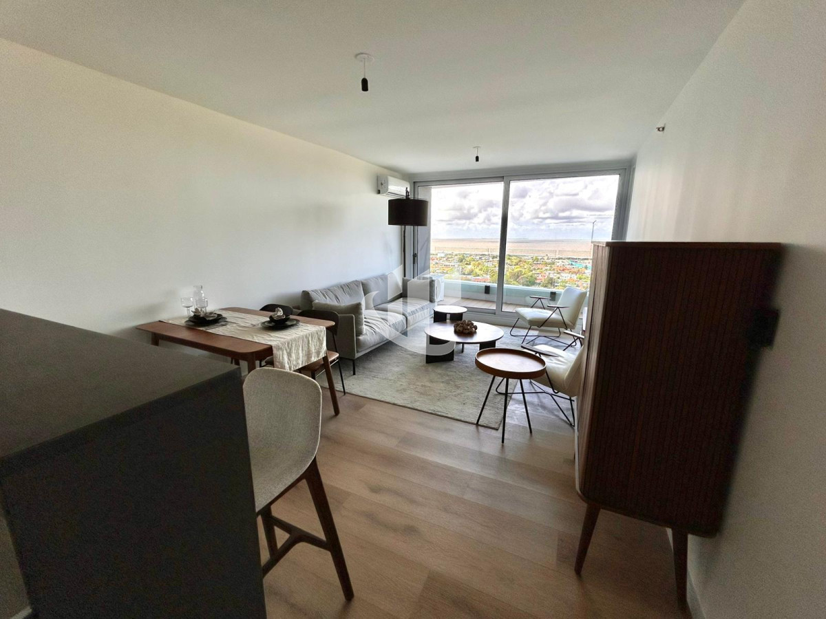 Apartamento ID.2239 - Venta Apartamento 3 Dormitorios con Garaje Doble en Parque Miramar