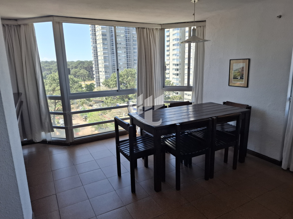 Apartamento ID.1542 - Venta apartamento 2 dormitorios, Roosevelt, Punta del Este