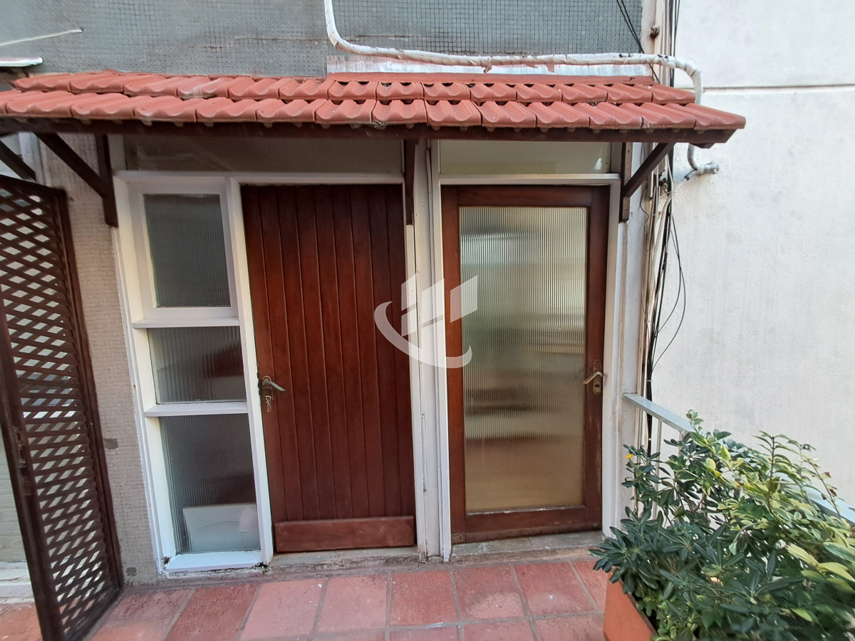 Apartamento ID.1787 - PUNTA DEL ESTE PENINSULA DUPLEX DE 4 DORMITORIOS Y AZOTEA EN VENTA