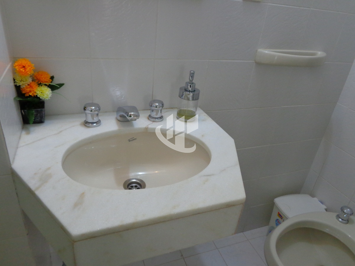 Apartamento ID.1357 - PUNTA DEL ESTE PENINSULA APARTAMENTO  2 DORMITORIOS 2 BAÑOS GARAGE VENTA 