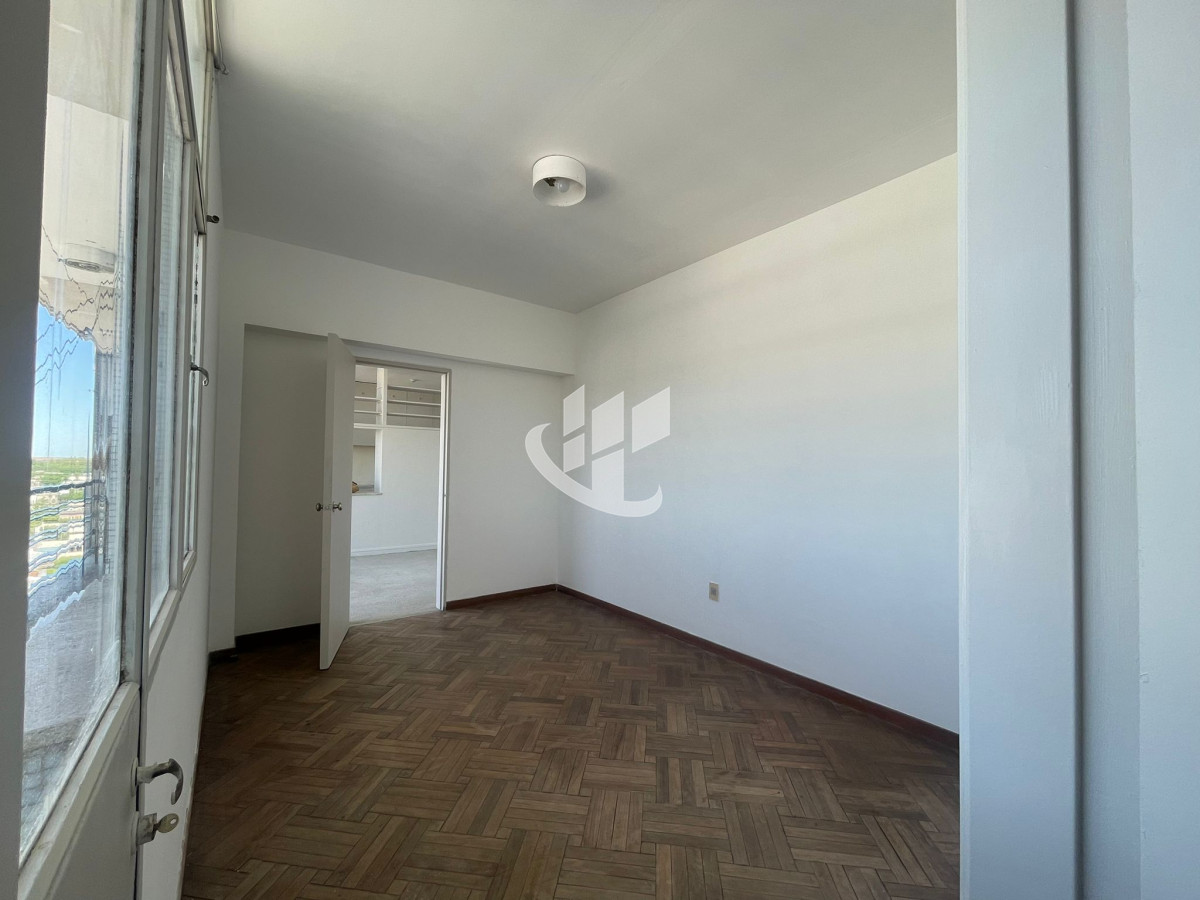 Apartamento ID.1561 - APARTAMENTO CENTRICO CON MUY BUENA VISTA