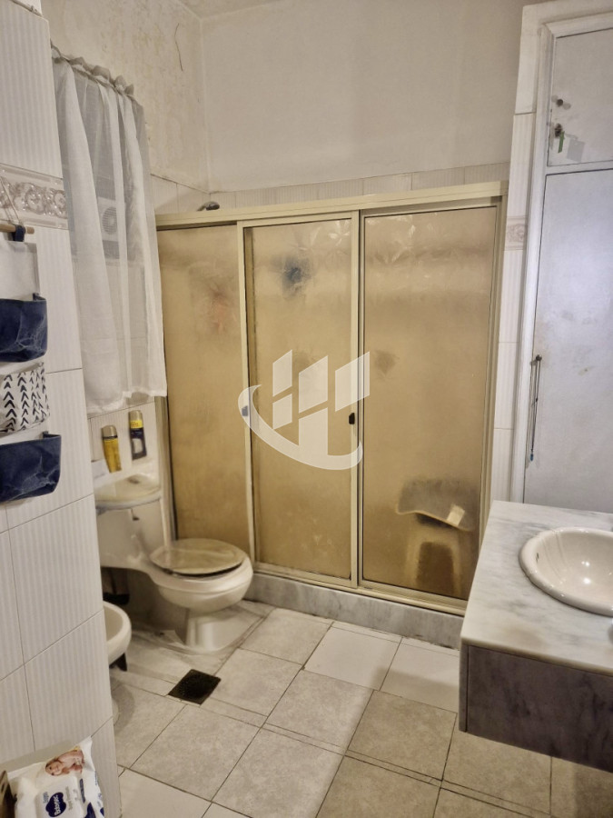 Apartamento ID.2248 - Apartamento en venta de 3 dormitorios, 2 baños y garaje en Tres Cruces
