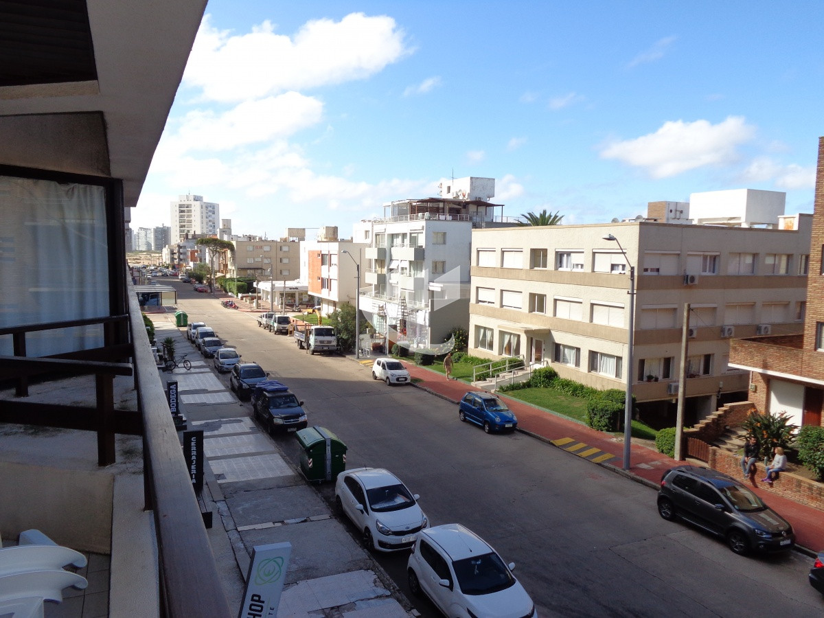 Apartamento ID.1357 - PUNTA DEL ESTE PENINSULA APARTAMENTO  2 DORMITORIOS 2 BAÑOS GARAGE VENTA 