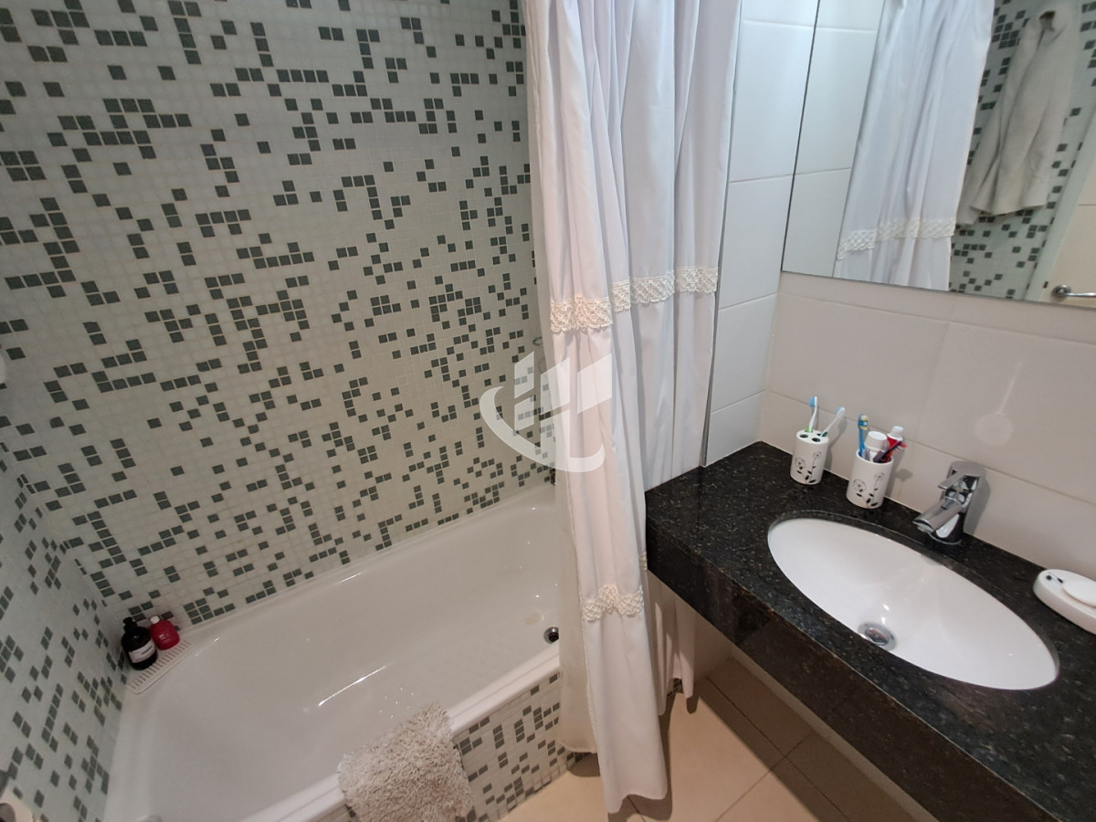 Apartamento ID.2397 - PUNTA DEL ESTE LA PASTORA A METROS DE MANSA 2 DORM Y MEDIO