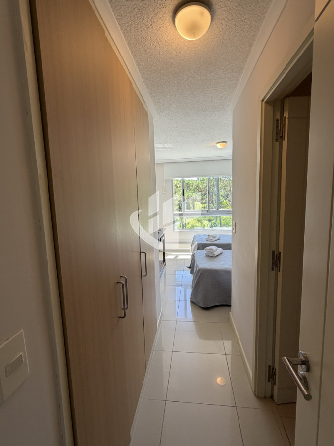 Apartamento ID.2482 - Alquiler  anual  invernal  4 dormitorios  amenitis exclusivos 