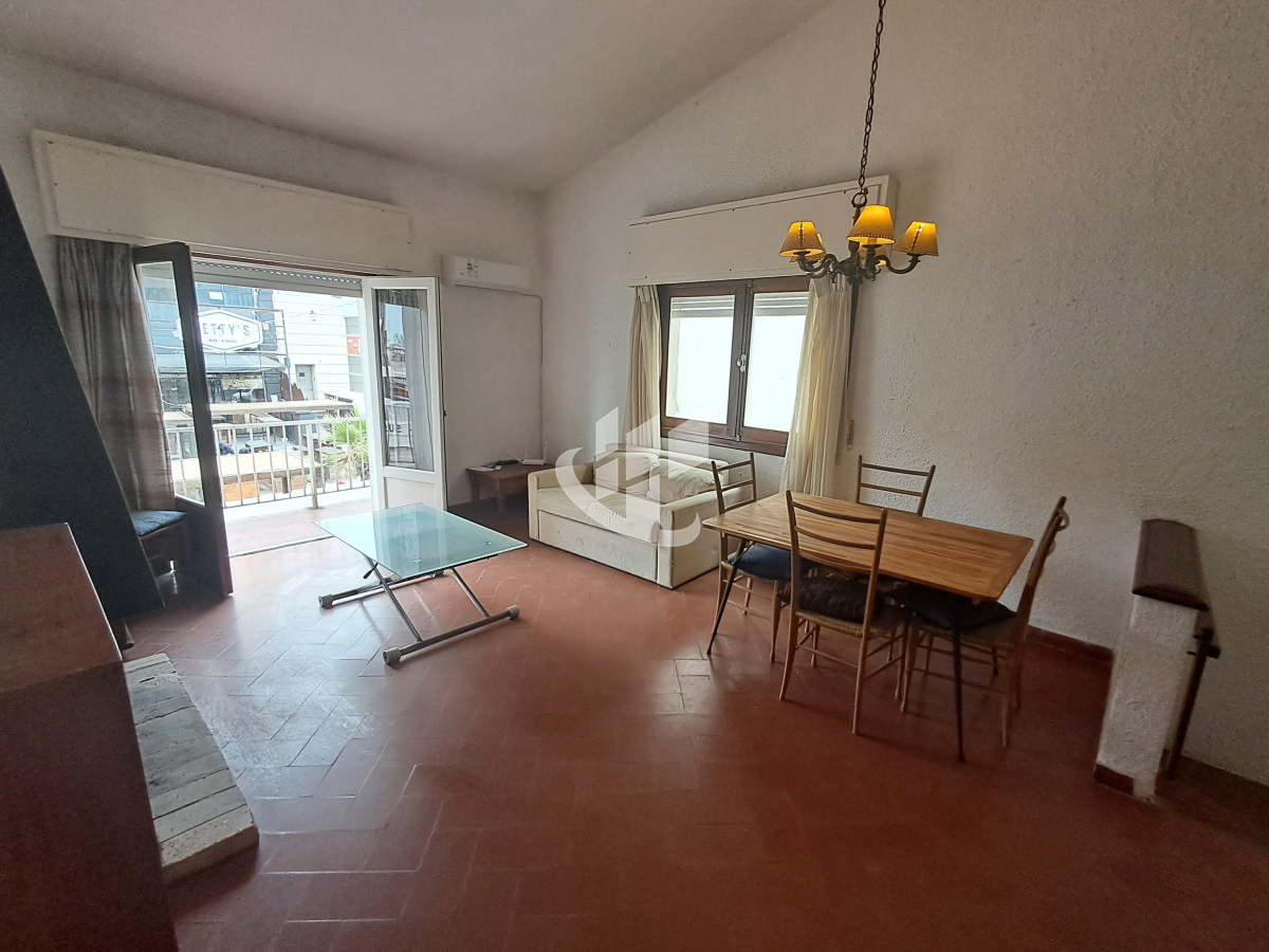 Apartamento ID.1494 - PUNTA DEL ESTE PENINSULA APARTAMENTO DE 3 DORMITORIOS Y DEPENDENCIA EN VENTA