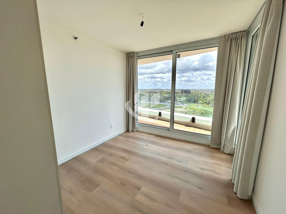 Apartamento ID.2240 - Venta Apartamento 3 Dormitorios con Garaje Doble en Parque Miramar - Orientación Norte