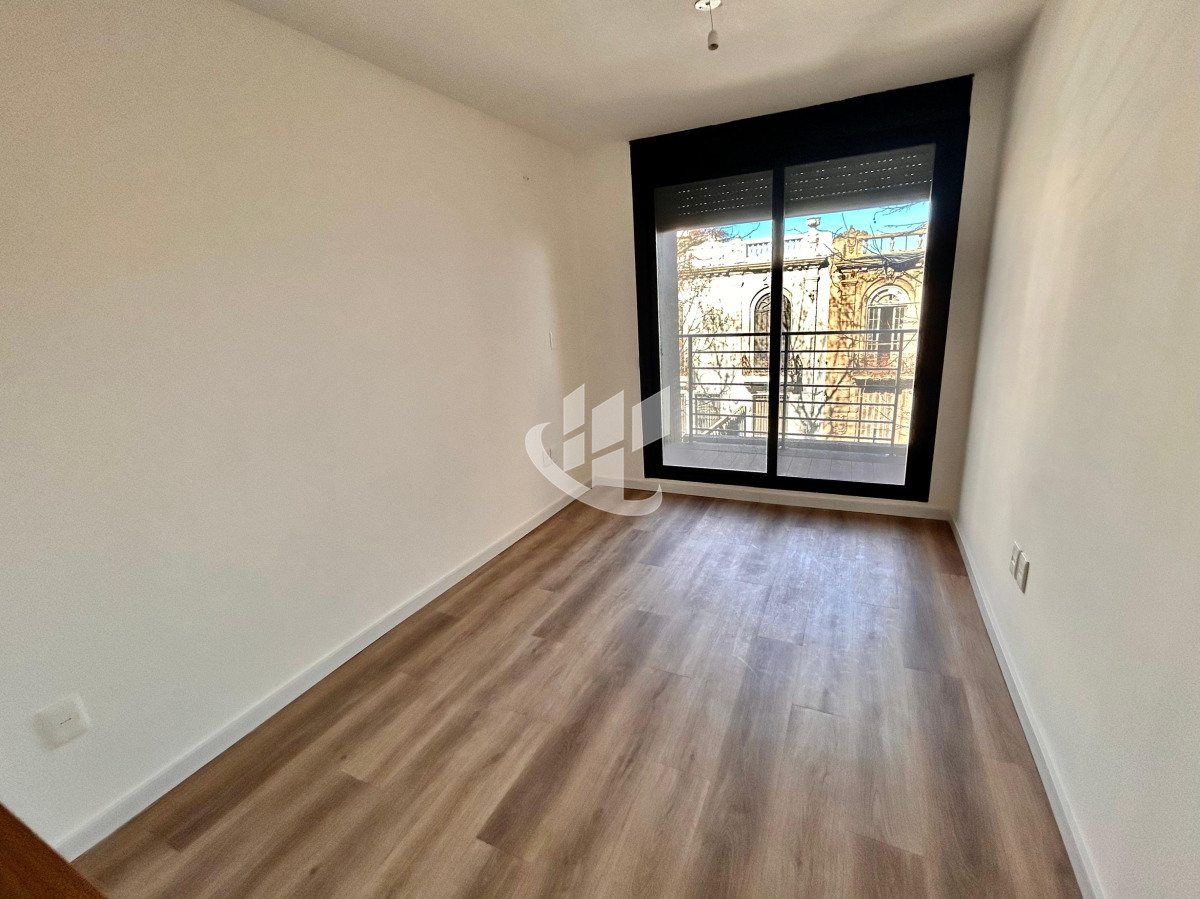 Apartamento ID.2075 - Venta Apartamento 3 Dormitorios Palermo, Montevideo
