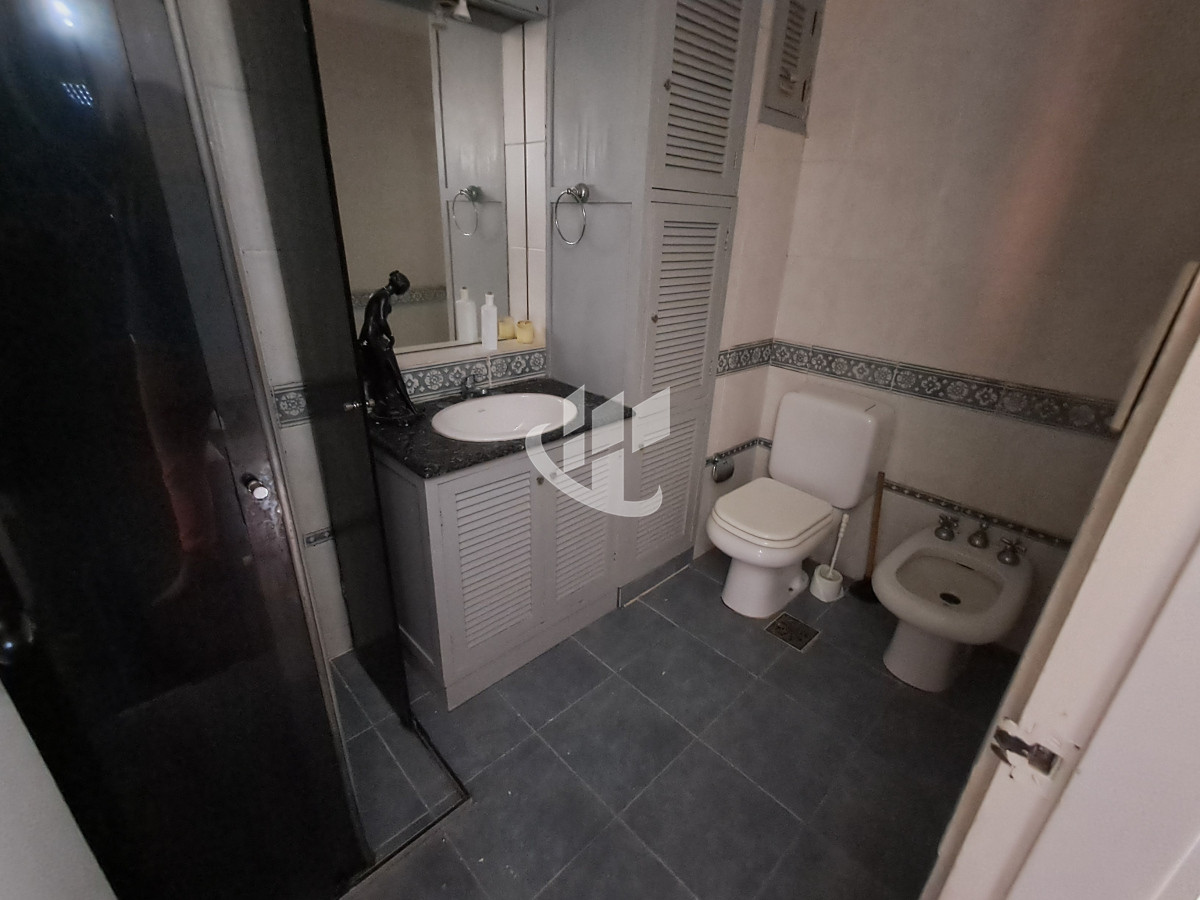 Apartamento ID.1787 - PUNTA DEL ESTE PENINSULA DUPLEX DE 4 DORMITORIOS Y AZOTEA EN VENTA