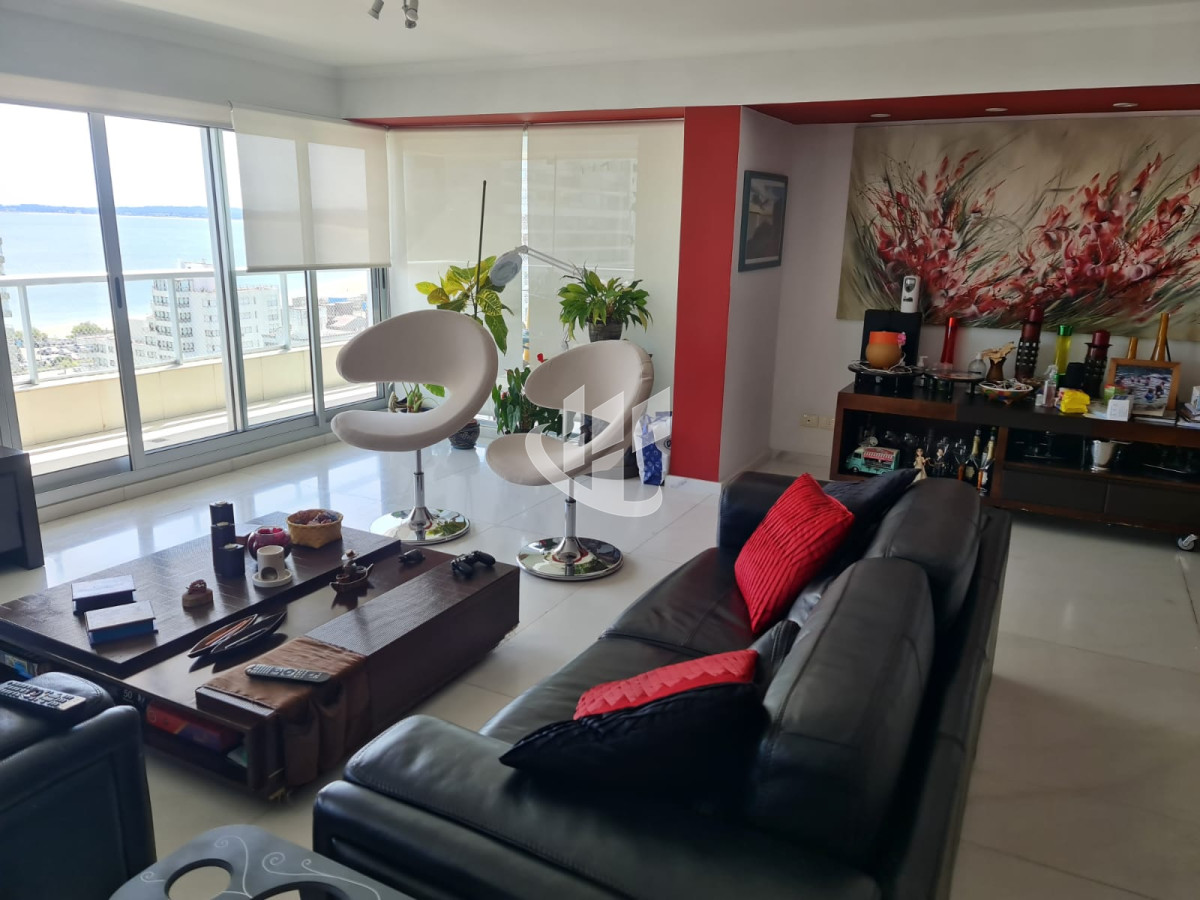 Apartamento ID.2013 - PUNTA DEL ESTE MANSA APTO 3 SUITES BALCON CON PARRILLERO EXCELENTE VISTA Y AMENITIES!