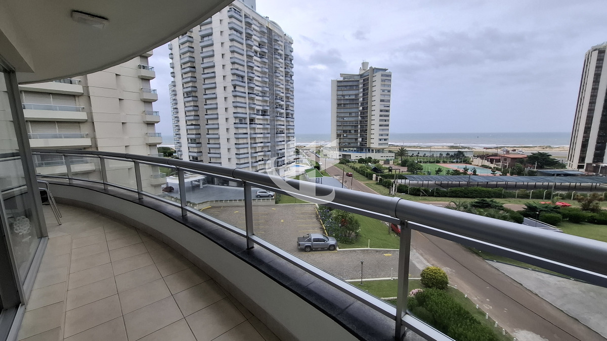Apartamento ID.1595 - Alquiler de verano, 3 dormitorios con amenities, Aidy Grill, Punta del Este