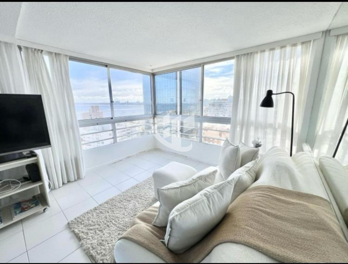 Apartamento ID.2403 - Alquiler Verano, 3 dormitorios mas dependencia, con vista, Peninsula, Punta del Este