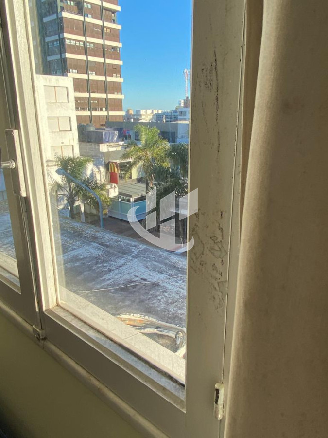 Apartamento ID.1787 - PUNTA DEL ESTE PENINSULA DUPLEX DE 4 DORMITORIOS Y AZOTEA EN VENTA
