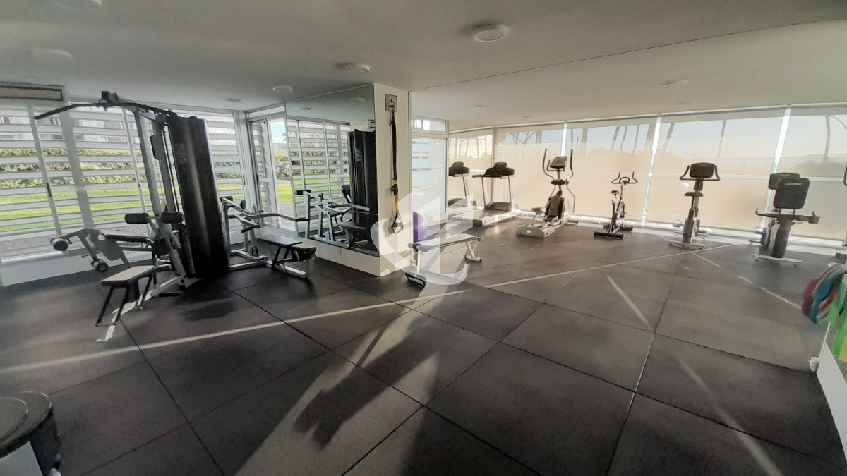 Apartamento ID.1719 - PUNTA DEL ESTE MANSA FRENTE AL MAR! APARTAMENTO DE 2 DORMITORIOS Y DEPENDENCIA EN VENTA! 