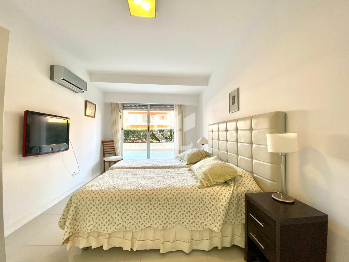 Apartamento ID.1224 - Venta departamento 2 dormitorios en Península, Punta del Este 