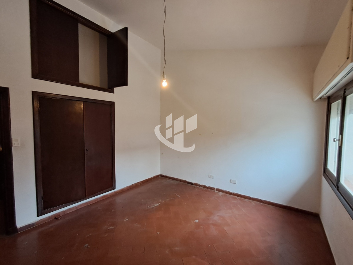Apartamento ID.1494 - PUNTA DEL ESTE PENINSULA APARTAMENTO DE 3 DORMITORIOS Y DEPENDENCIA EN VENTA