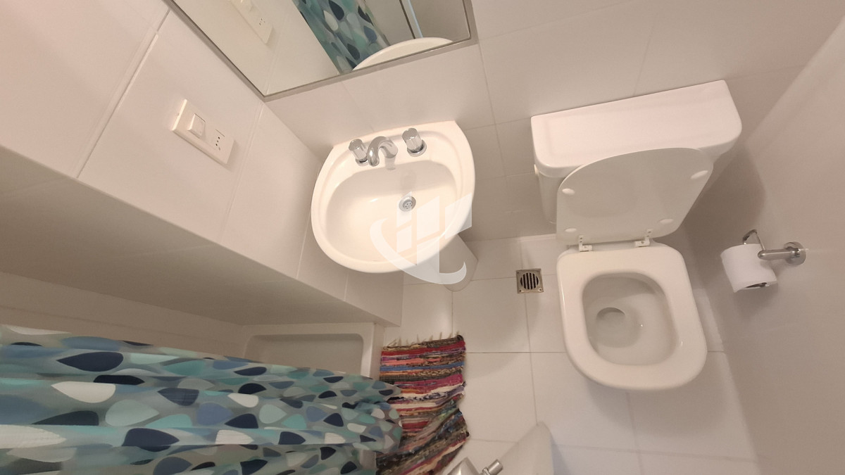 Apartamento ID.2434 - Alquiler invernal, 3 dormitorios y dependencia, Brava, Primera linea, Punta del Este