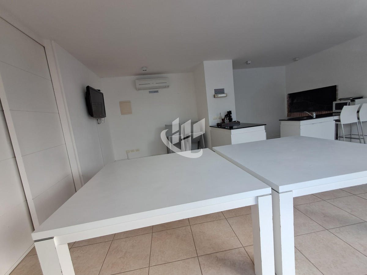 Apartamento ID.2397 - PUNTA DEL ESTE LA PASTORA A METROS DE MANSA 2 DORM Y MEDIO