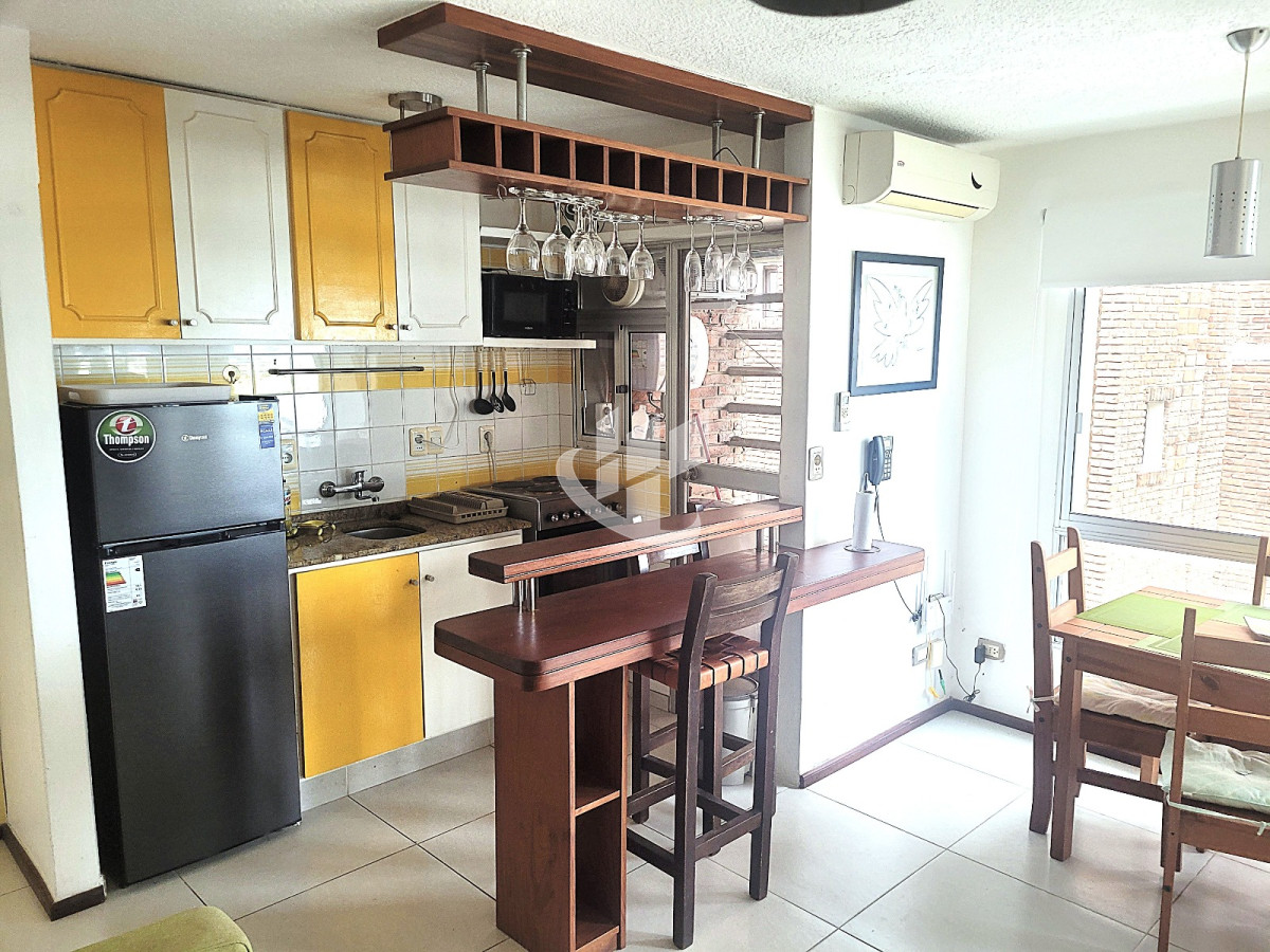 Apartamento ID.2302 - PUNTA DEL ESTE PLAYA BRAVA APTO. 1 DORMITORIO Y BARBACOA EN ALQUILER