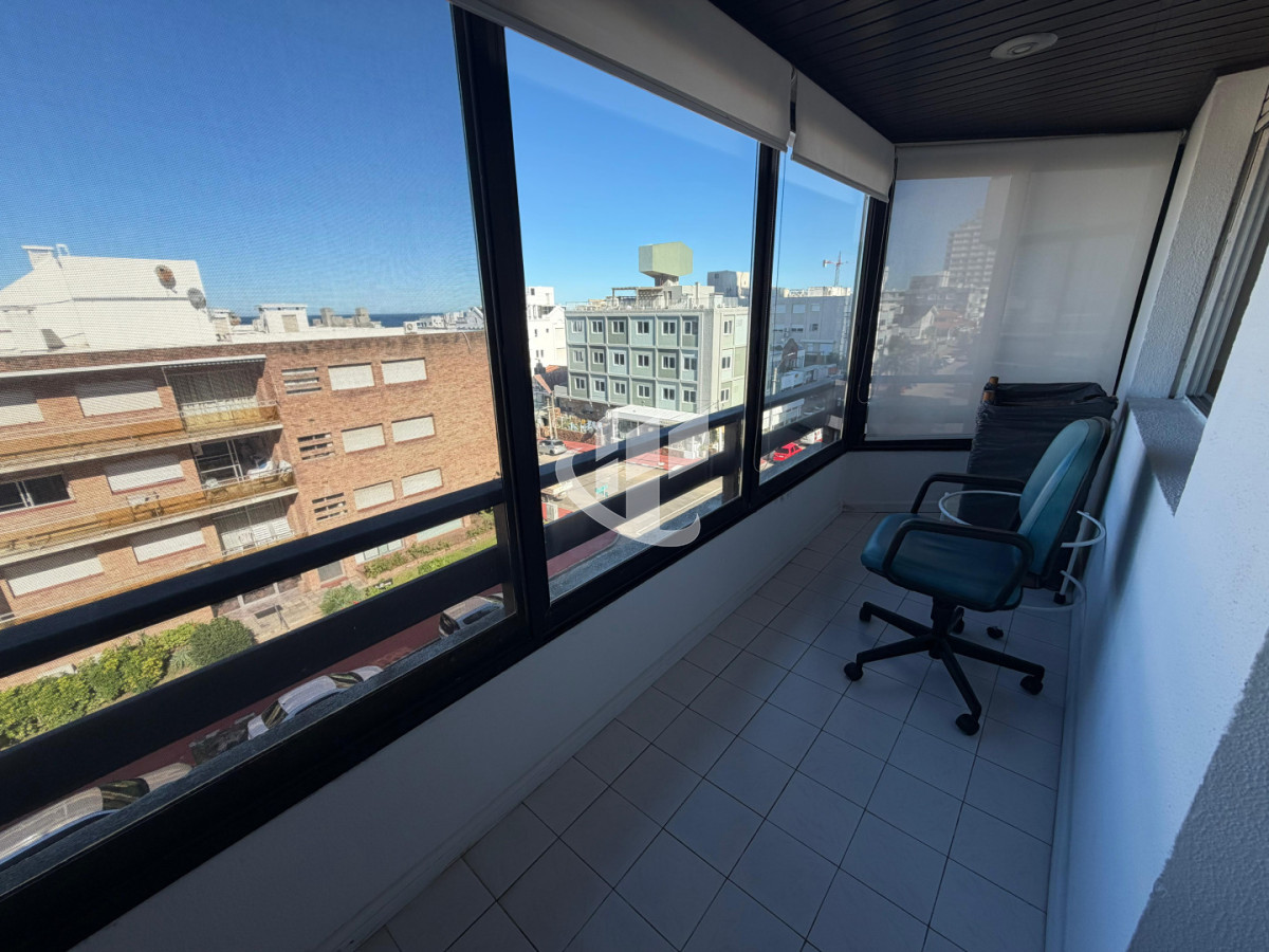 Apartamento ID.1336 - PUNTA DEL ESTE PENINSULA PENT HOUSE 2 DORMITORIOS 3 BAÑOS TERRAZA CON VISTA!!! GARAGE