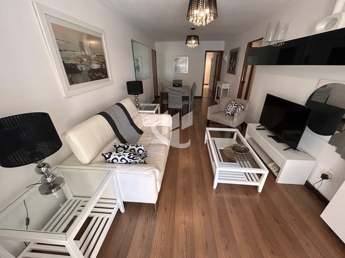 Apartamento ID.1622 - Alquiler Temporada, Punta del Este, Zona Shopping, 3 dormitorios