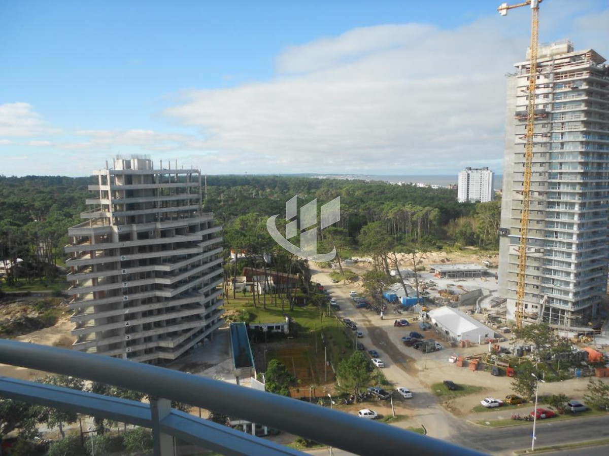 Apartamento ID.1360 - PUNTA DEL ESTE ROOSEVELT- BRAVA APTO DE 3 DORMITORIOS VENTA