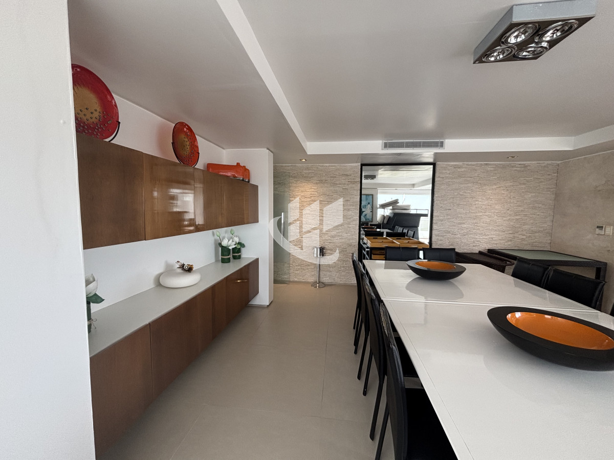 Apartamento ID.2280 - PUNTA DEL ESTE - PLAYA BRAVA - APARTAMENTO 4 DORMITORIOS - VENTA 