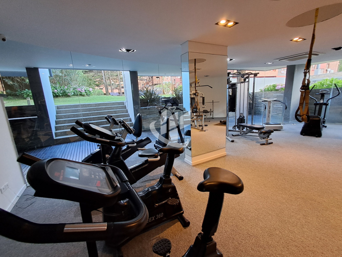 Apartamento ID.2397 - PUNTA DEL ESTE LA PASTORA A METROS DE MANSA 2 DORM Y MEDIO