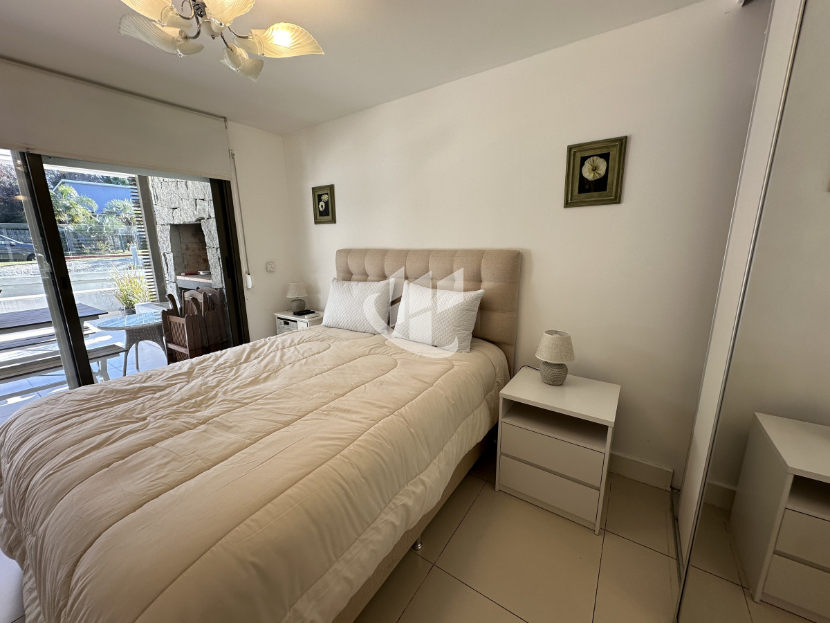Apartamento ID.1964 - En venta y alquiler anual apartamento de 1 y medio dormitorios en Punta del Este 