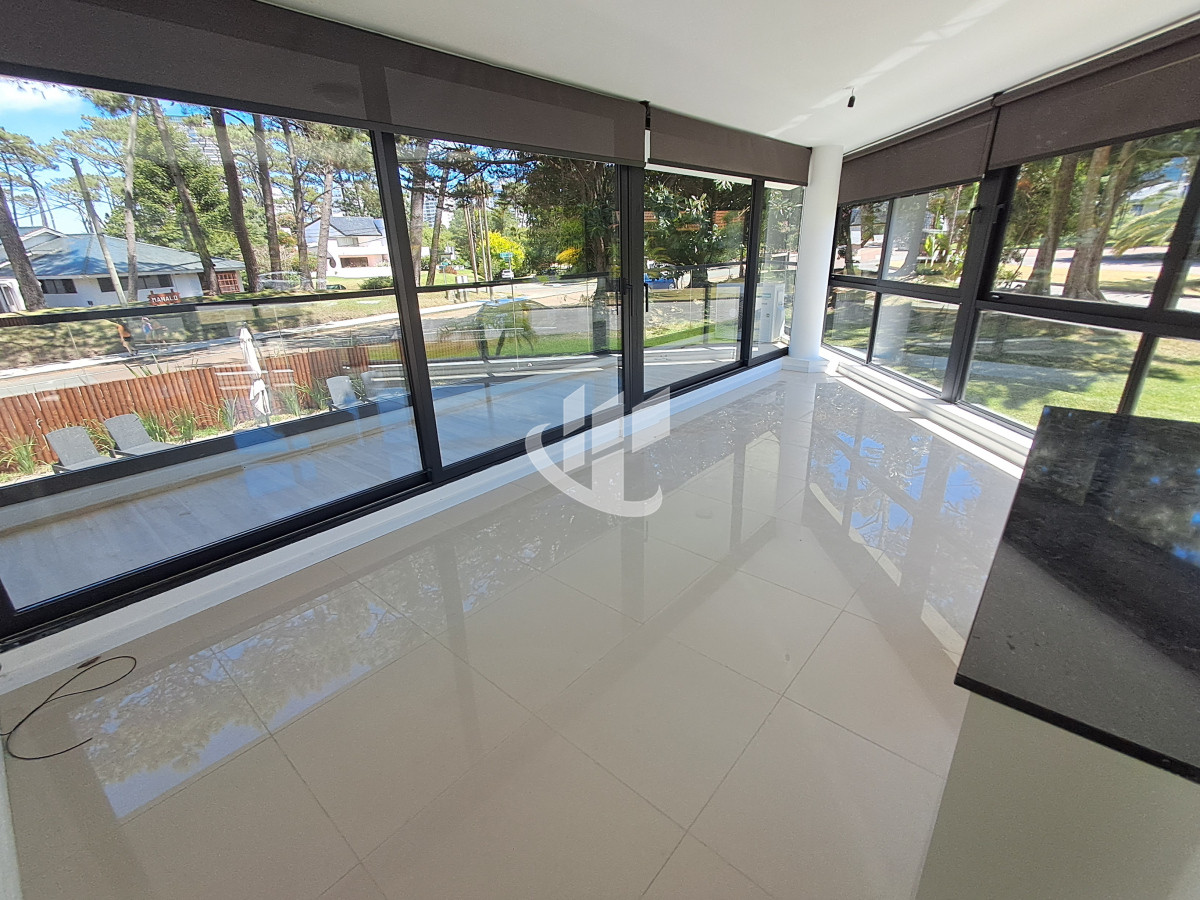 Apartamento ID.1619 - PUNTA DEL ESTE MANSA APTO DE 2 DORMITORIOS ALQUILER ANUAL