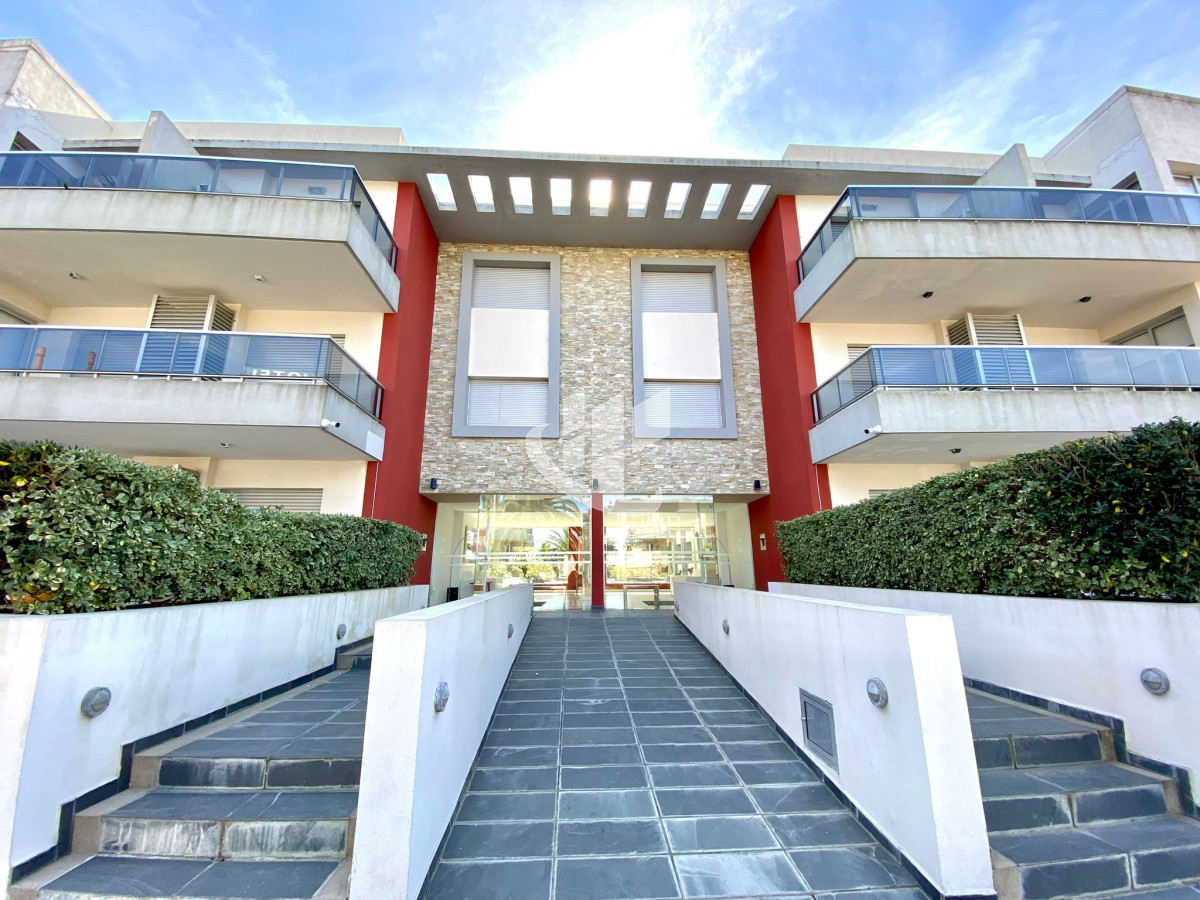 Apartamento ID.1224 - Venta departamento 2 dormitorios en Península, Punta del Este 