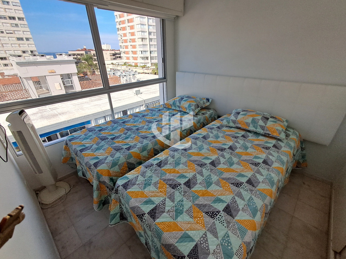 Apartamento ID.1784 - PUNTA DEL ESTE PENINSULA 2 DORMITORIOS ALQUILER ANUAL