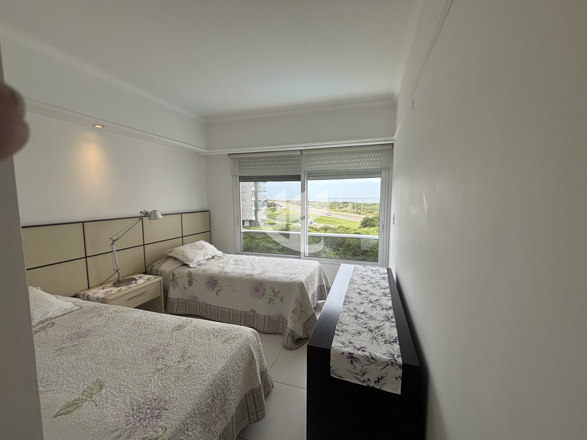 Apartamento ID.2280 - PUNTA DEL ESTE - PLAYA BRAVA - APARTAMENTO 4 DORMITORIOS - VENTA 