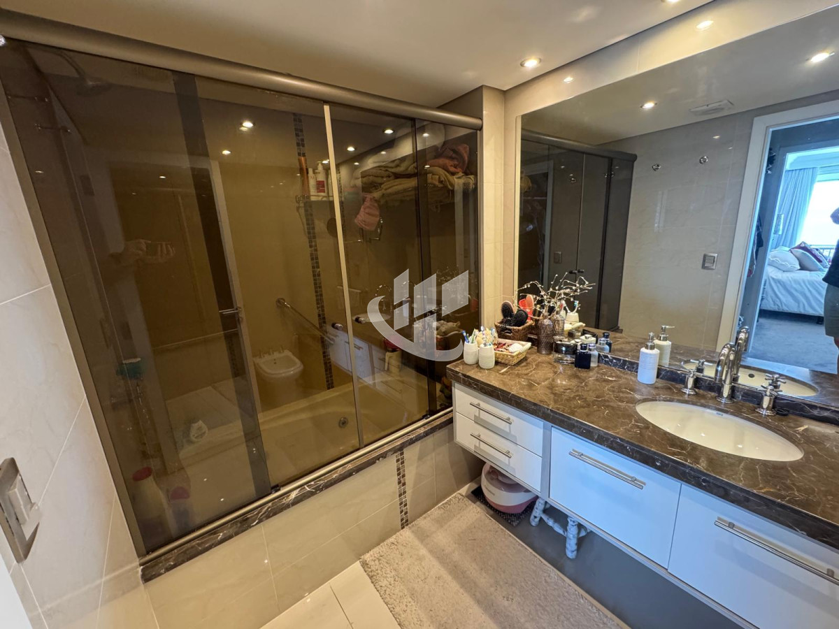 Apartamento ID.1604 - PUNTA DEL ESTE MANSA APARTAMENTO DE 3 DORMITORIOS DEPENDENCIA PARRILLERO AMENITIES