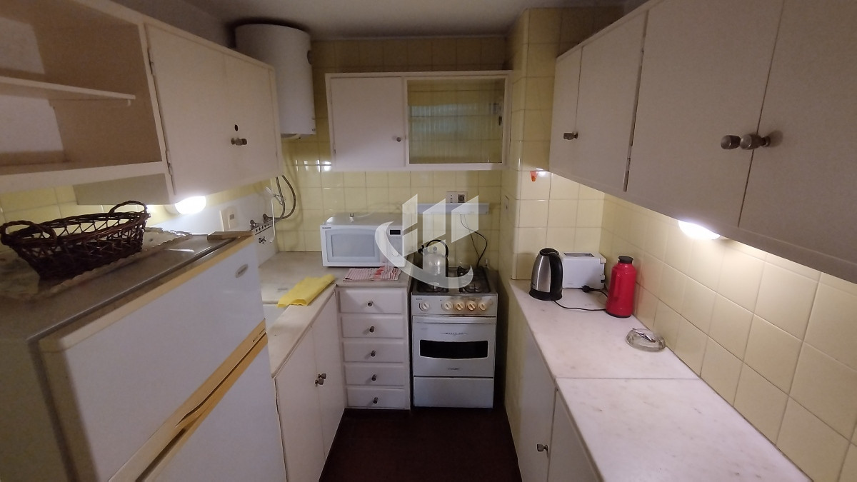 Apartamento ID.1899 - Venta apartamento de 2 dormitorios en PUNTA DEL ESTE, zona AIDY GRILL