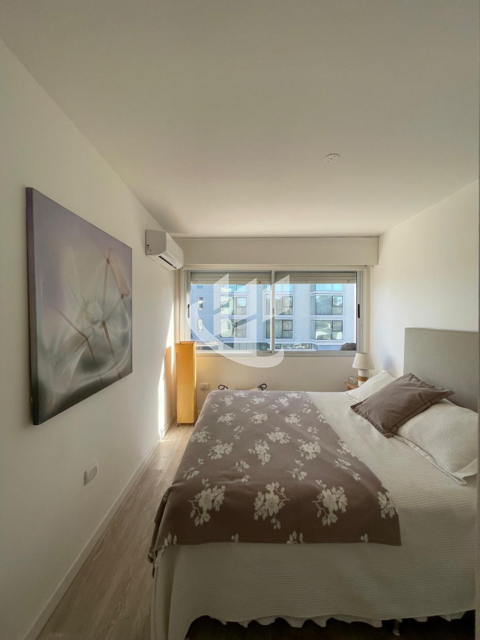 Apartamento ID.1946 - Alquiler Anual.