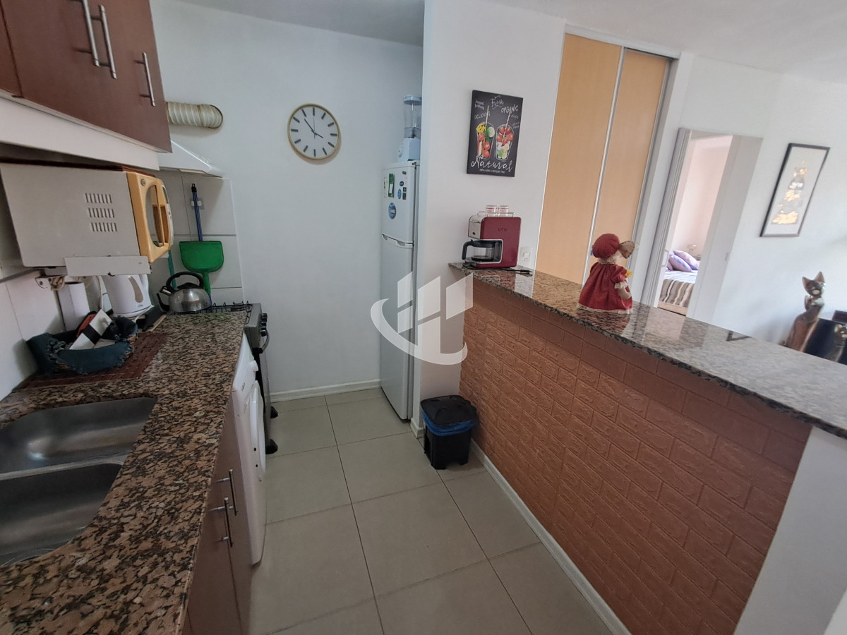 Apartamento ID.1753 - PUNTA DEL ESTE MANSA ZONA ENJOY 1 DORMITORIO BALCON COCHERA PISCINA
