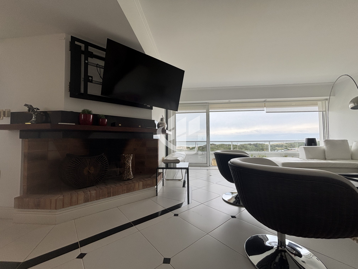 Apartamento ID.2280 - PUNTA DEL ESTE - PLAYA BRAVA - APARTAMENTO 4 DORMITORIOS - VENTA 