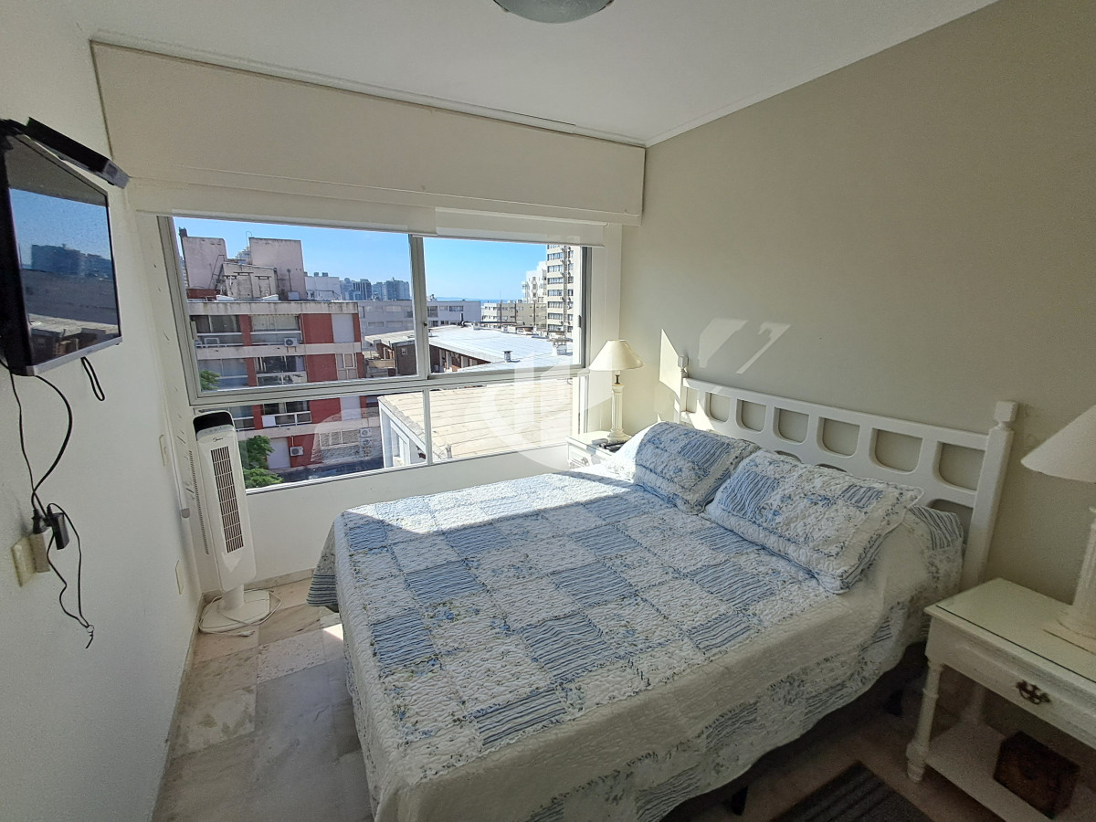 Apartamento ID.1784 - PUNTA DEL ESTE PENINSULA 2 DORMITORIOS ALQUILER ANUAL