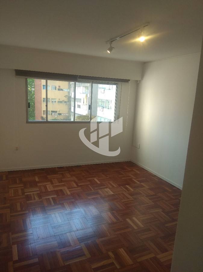 Apartamento ID.1818 - Apartamento en alquiler 1dormitrio. Pocitos a 1 cuadra del mar.