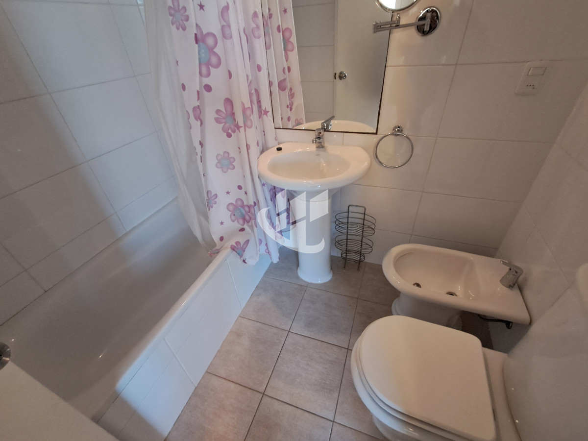 Apartamento ID.1920 - PUNTA DEL ESTE BRAVA EXCWLWNTE VISTA 3 DORMITORIOS Y DEPENDENCIA