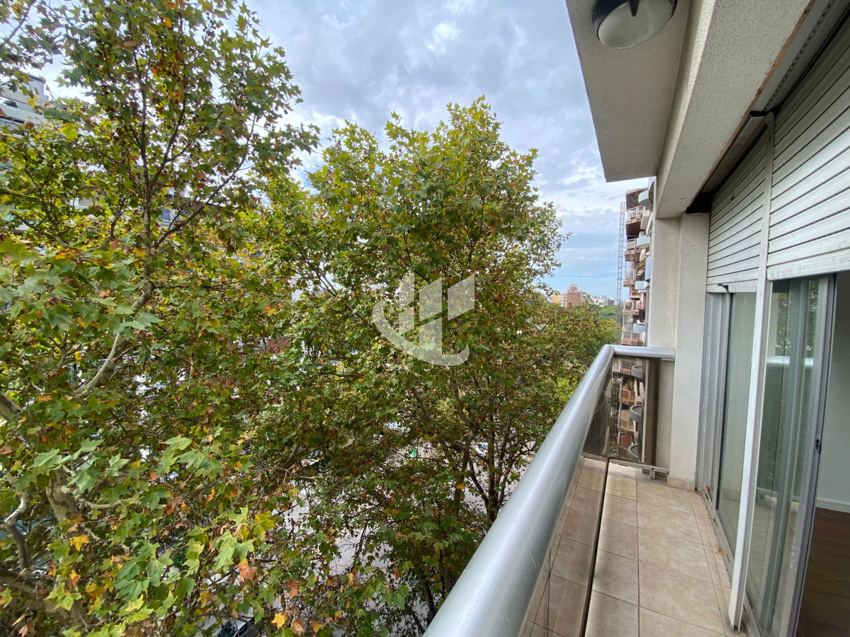 Apartamento ID.1875 - APARTAMENTO EN ALQUILER HERMOSO 2 DORM 2 BAÑOS Y GARAJE PISO ALTO POCITOS
