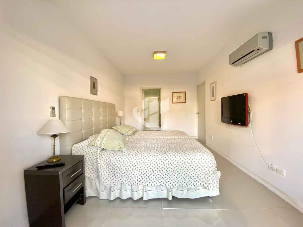 Apartamento ID.1224 - Venta departamento 2 dormitorios en Península, Punta del Este 