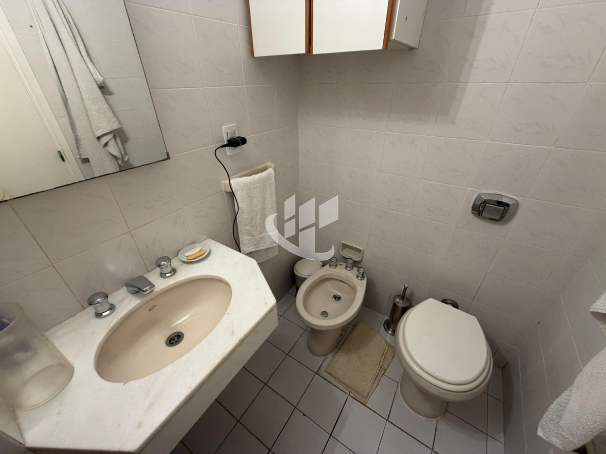 Apartamento ID.1336 - PUNTA DEL ESTE PENINSULA PENT HOUSE 2 DORMITORIOS 3 BAÑOS TERRAZA CON VISTA!!! GARAGE