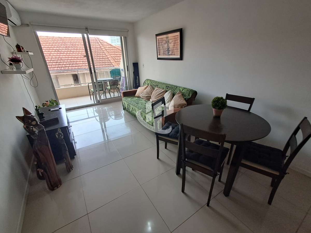 Apartamento ID.1753 - PUNTA DEL ESTE MANSA ZONA ENJOY 1 DORMITORIO BALCON COCHERA PISCINA